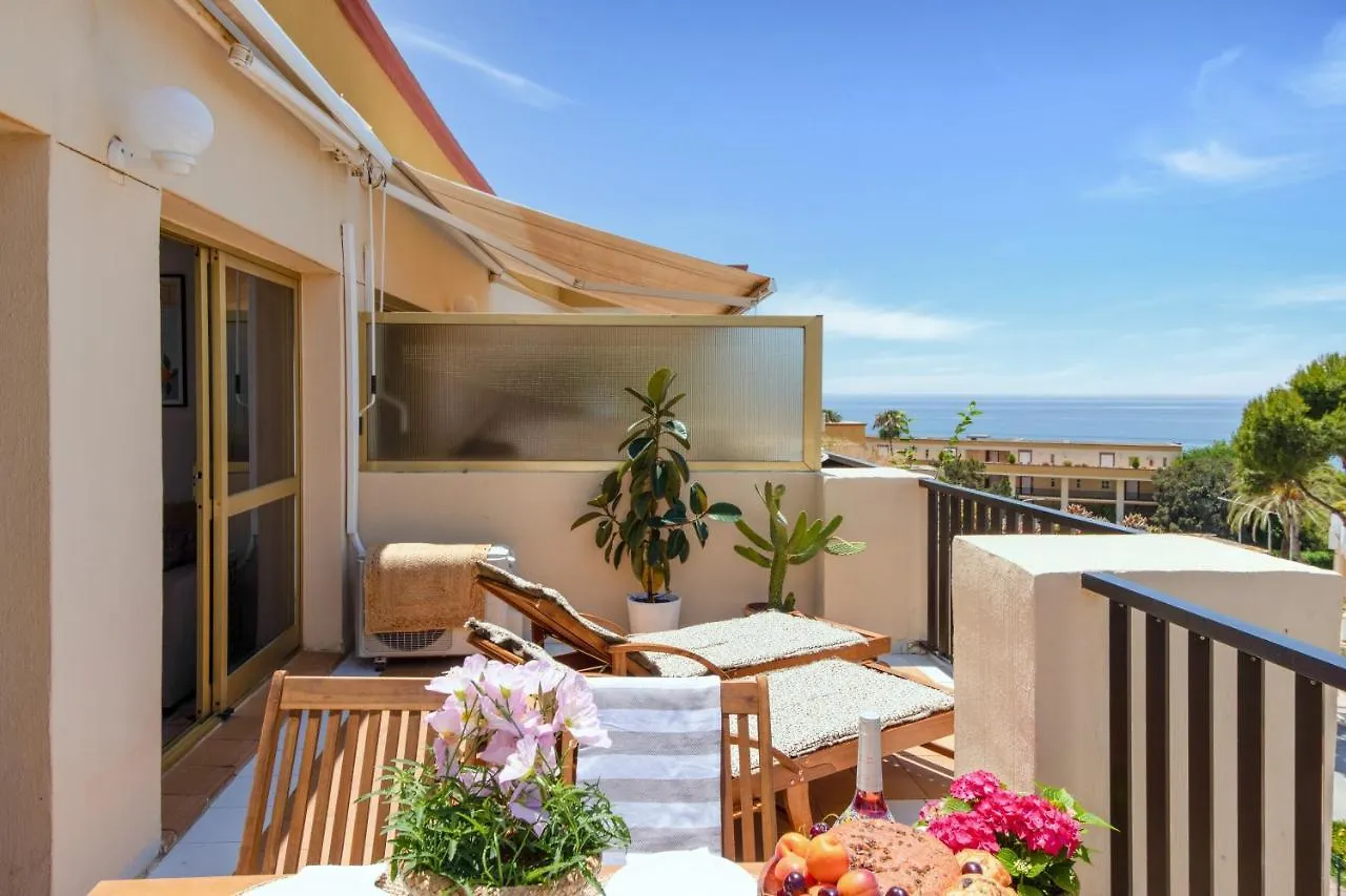 Sea View Studio I Penthouse, Beach Front Urbanization Romana Playa Elviria Apartment Marbella