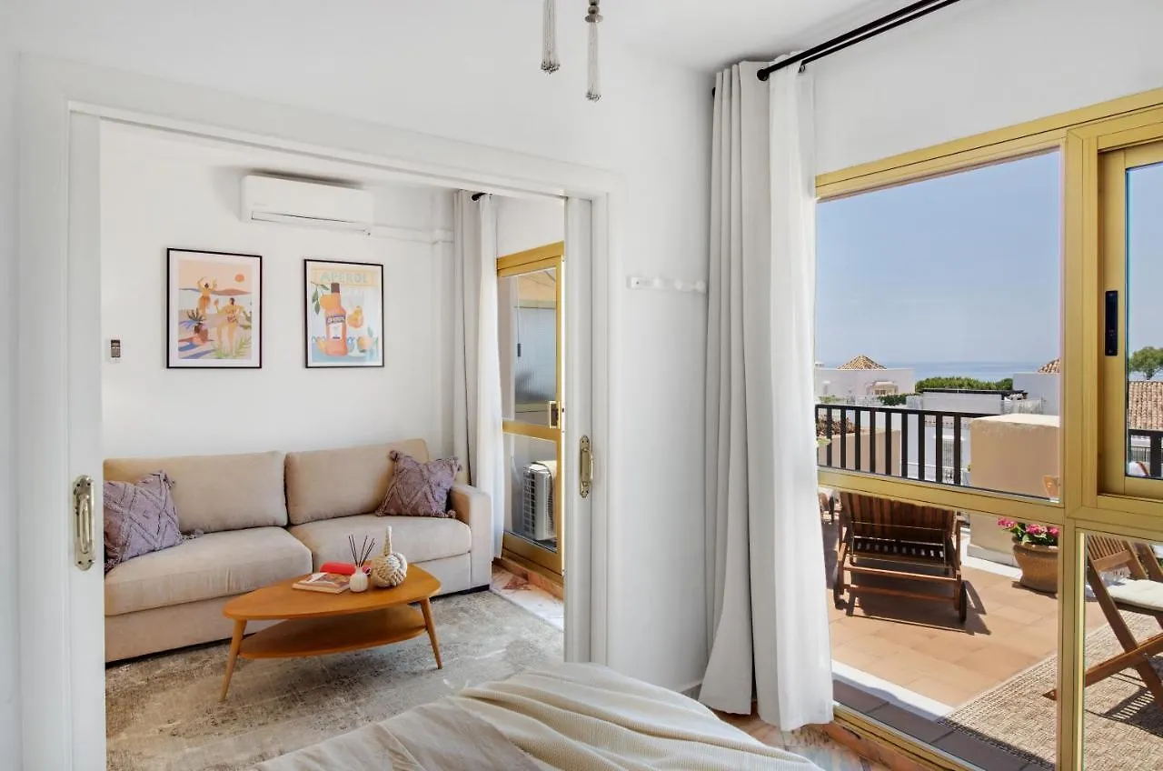 Sea View Studio I Penthouse, Beach Front Urbanization Romana Playa Elviria Apartment Marbella